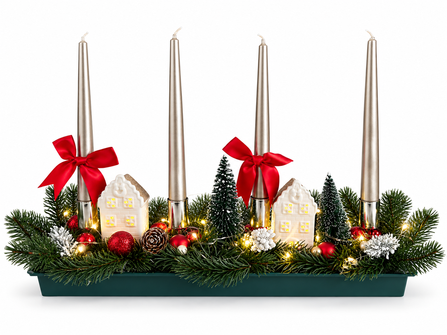 18ed5d9e-2fd2-49e2-89dd-866d0e8aa51b Weihnachtsgesteck mit Stabkerzen & Lichthäusern – Rot/gold 🎄✨ – Bild 1